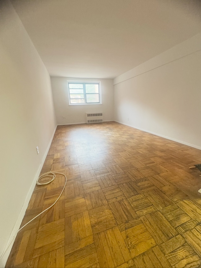 Foto del edificio - 4305 49th St