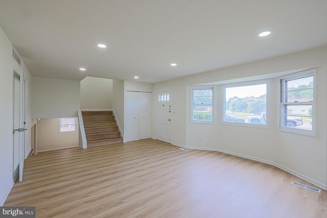 Building Photo - 2607 Smith Ave