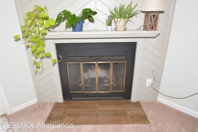 Foto del edificio - 2 br, 2 bath House - 939 RUDEE COURT
