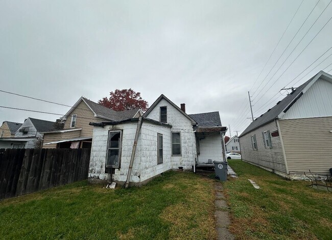 Building Photo - 731 E Florida St
