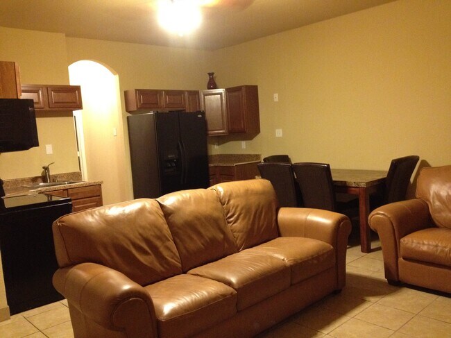 Foto del edificio - 5003 Gemsbuck Chase