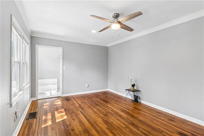 Foto del edificio - 2270 1st Ave NE
