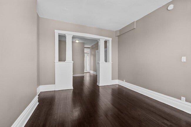 Building Photo - 9710 S Avenue L