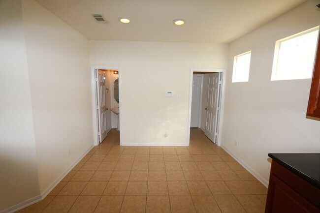 Foto del edificio - 7555 Autumn Sun Dr