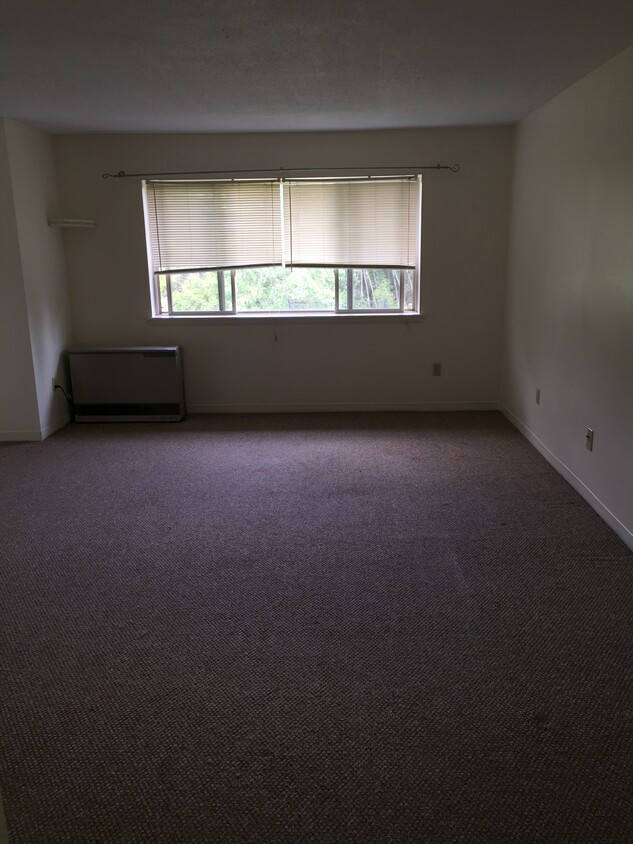 Foto principal - 190 Quarry Hill Rd