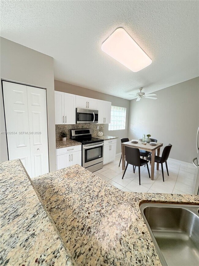 Building Photo - 4128 Sapphire Terrace