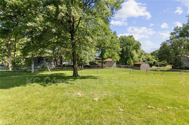 Building Photo - 912 NE 113 St