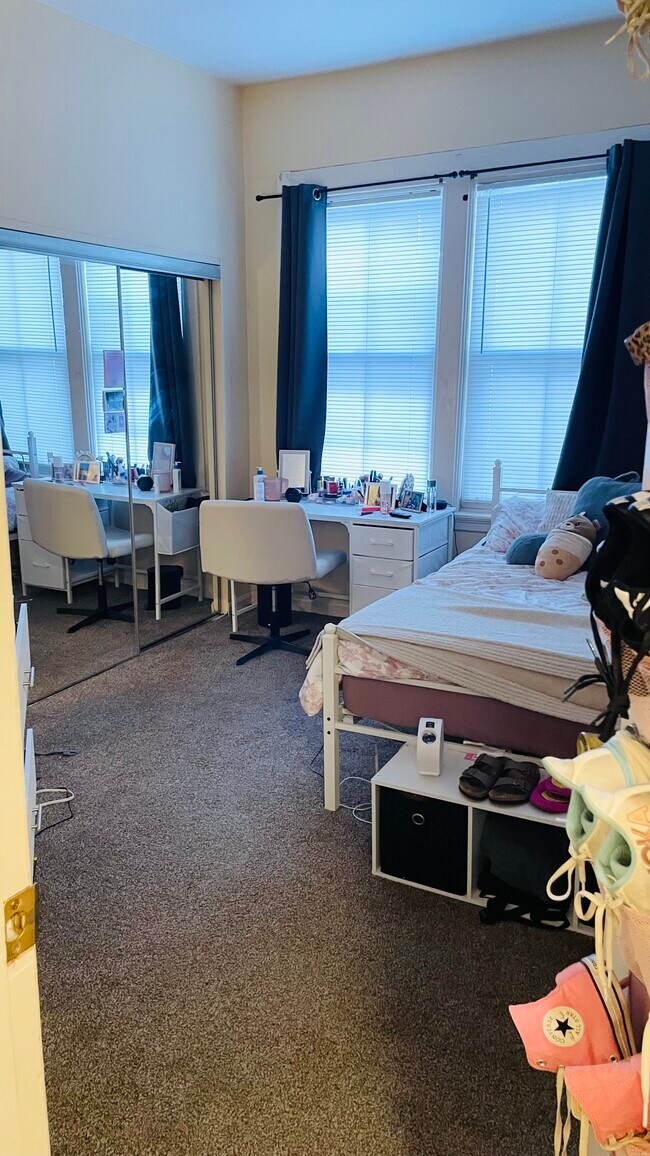 Foto del edificio - 26 W Hollister St