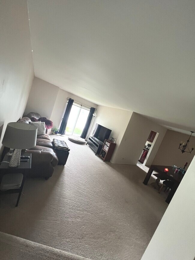 Foto del edificio - 380 Springlake Ln