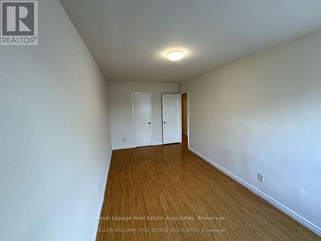 Photo du bâtiment - 3071 Hurontario St