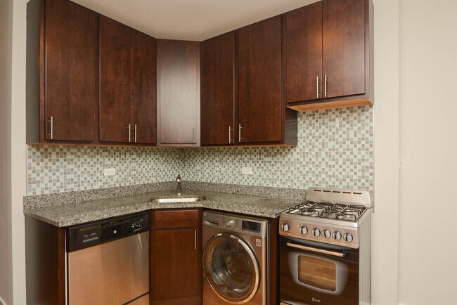 Foto del edificio - 2902 N Mildred Ave
