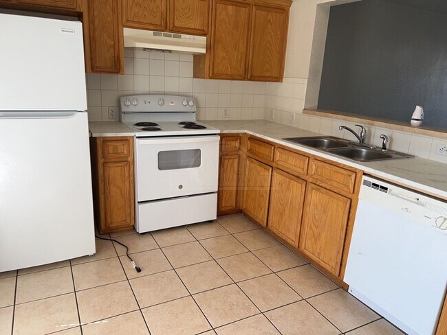 Foto del edificio - 2814 Windmill Ct