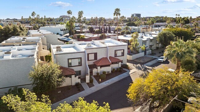 Foto del edificio - 7339 E Northland Dr