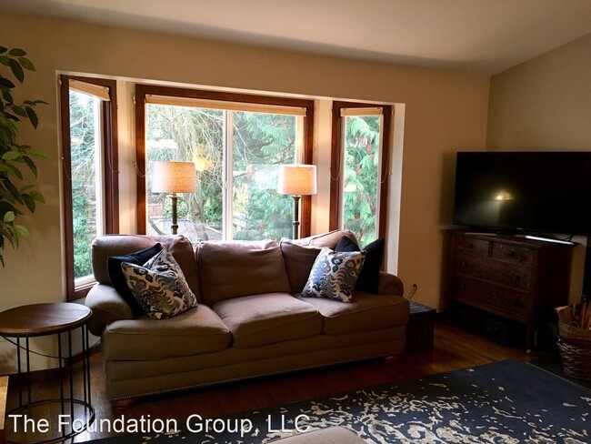 Building Photo - 4 br, 3 bath House - 11331 19th Ave NE