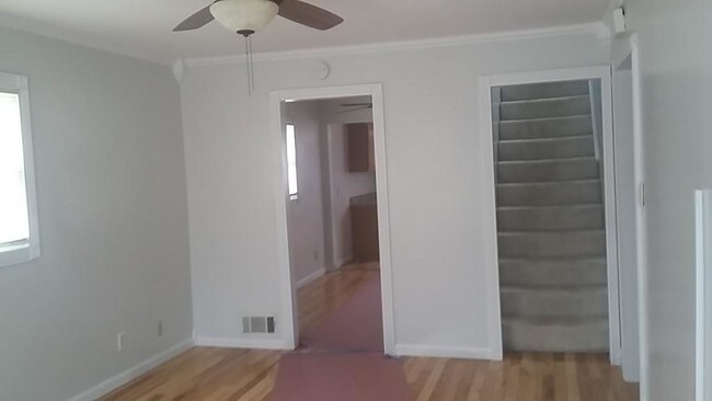 Foto del edificio - 218 N Ash St
