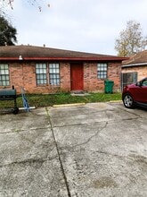 Building Photo - 3410 Crestgrove Dr