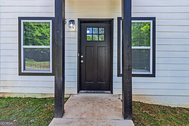 Foto del edificio - 3368 Kings Park Cir