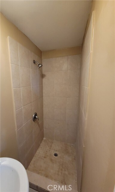 Foto del edificio - 6632 Colmar Ave