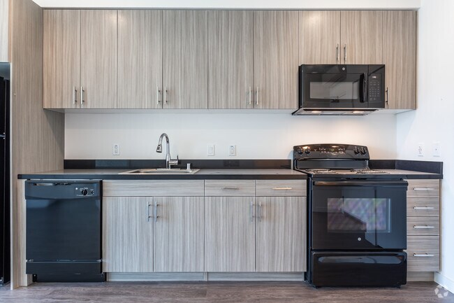 1HAB, 1BA - 720 ft² - Coliseum Connections