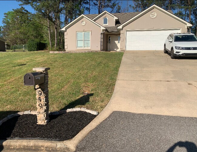 949 Lismore Dr, Columbus, GA 31904 House Rental in Columbus, GA