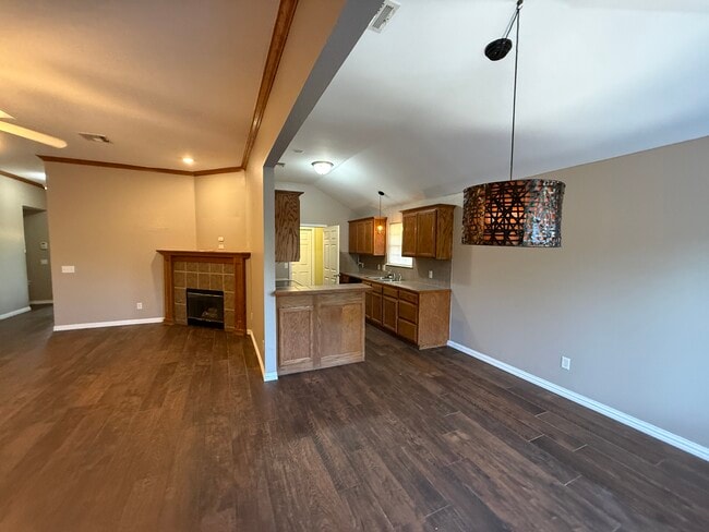 Photo - 15920 Korie Dr House