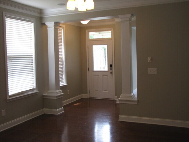 Foto del edificio - 3010 Free Point Drive Cary NC
