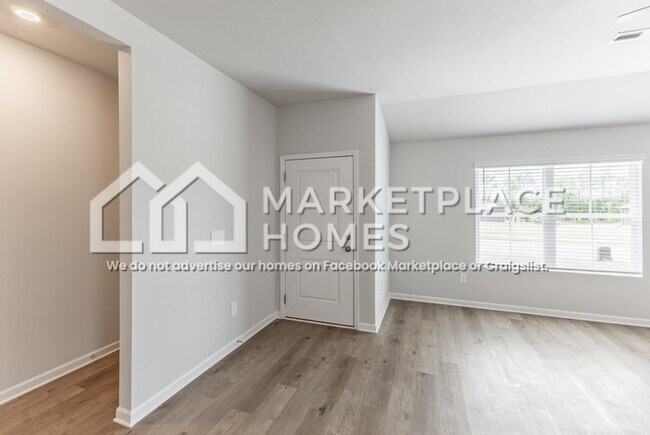 Foto del edificio - 157 Olde Hearth Rd