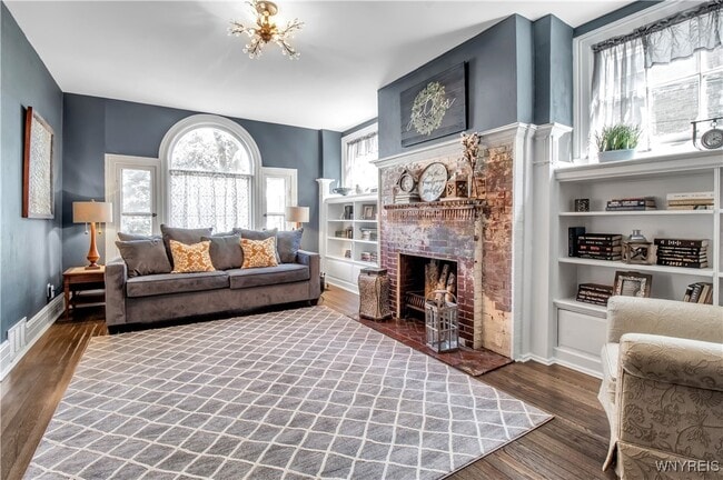 Building Photo - 623 Buffalo Ave