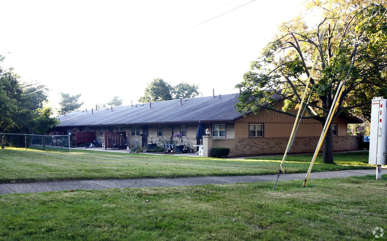 Building Photo - Mayflower