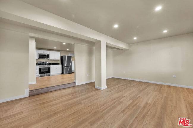 Foto del edificio - 5322 Weatherford Dr