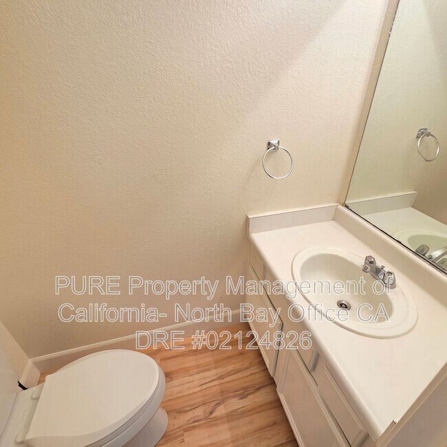 Foto del edificio - 21 Meadowbrook Ct