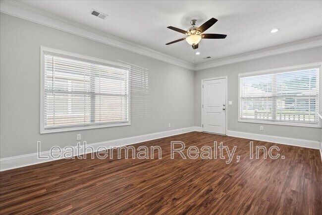 Foto del edificio - 417 Senate St