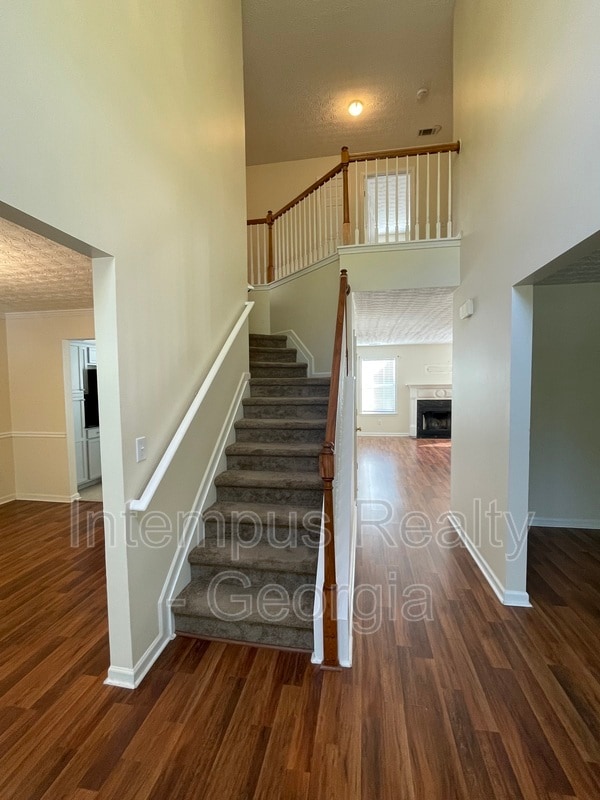 Photo - 2054 Pierce Way House