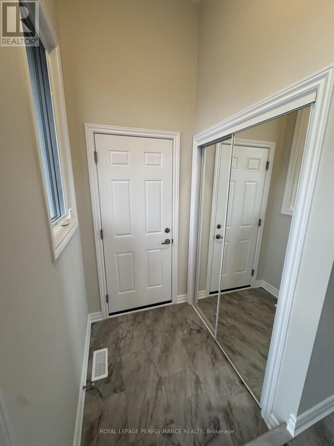 Building Photo - 182 Ryan Reynolds Wy