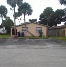 Building Photo - 2889 SW 19th Pl