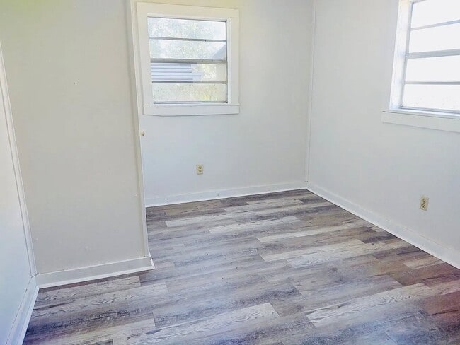 Foto del edificio - 402 Lamar St