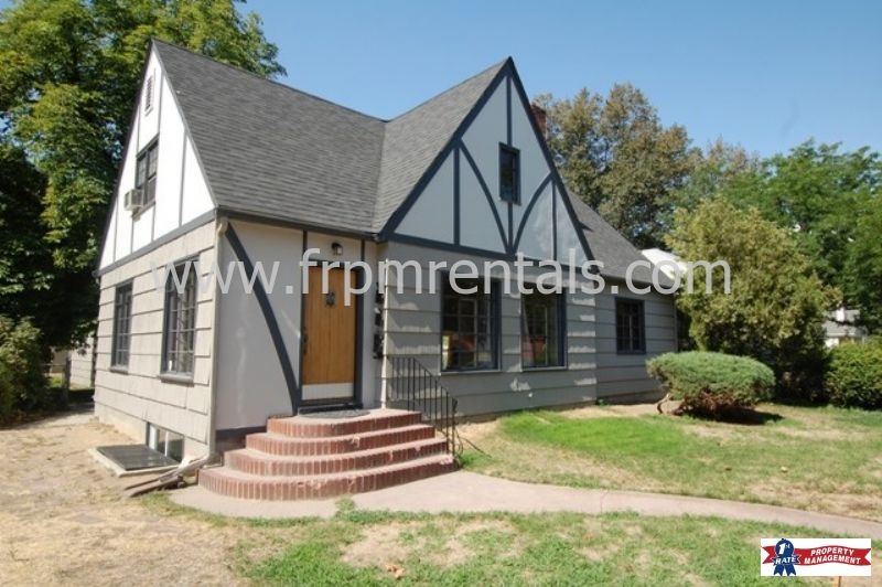 Primary Photo - 1717 W Jefferson St