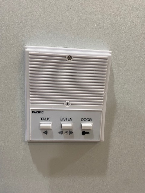 Intercom/Door Buzzer - 1305 E 69th St