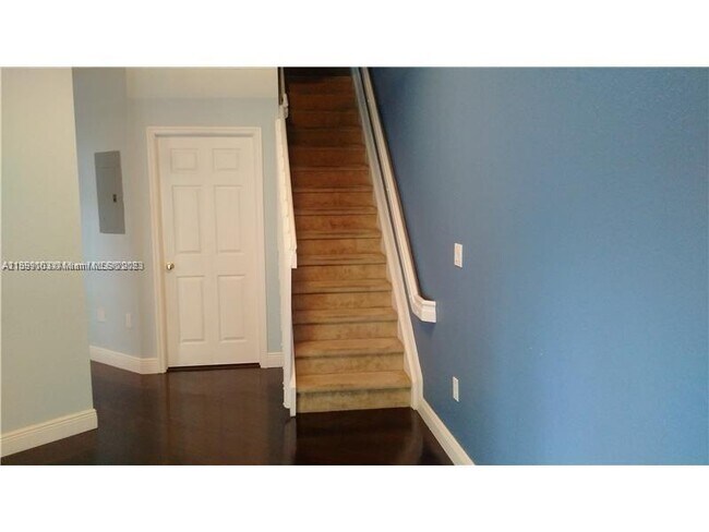 Foto del edificio - 5640 NW 115th Ct