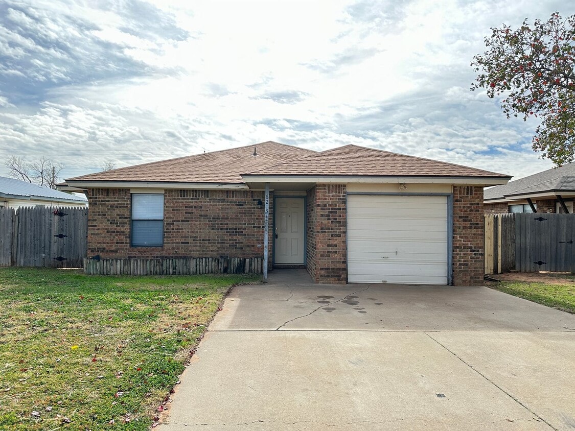 2/1/1 In Frenship! House Rental in Lubbock, TX
