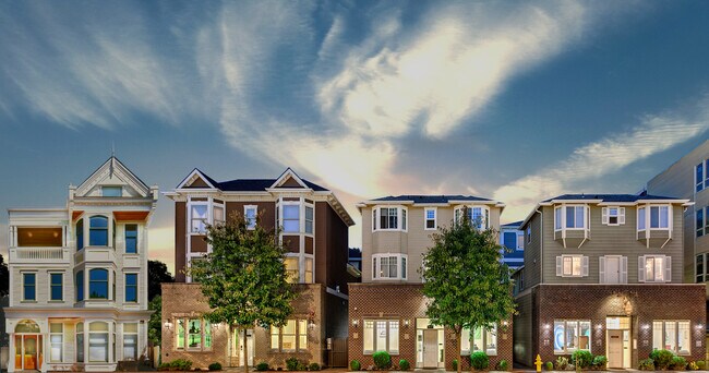 Building Photo - 5422 Delridge Way SW