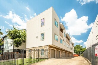 Building Photo - 4713 Virginia Ave