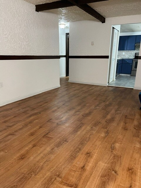 Building Photo - 53 Swanson Ct