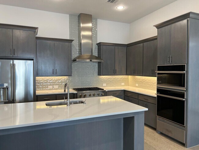 Foto del edificio - 7706 Element Ave