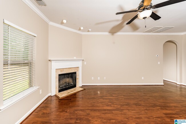 Foto del edificio - 3100 Rosewalk Dr
