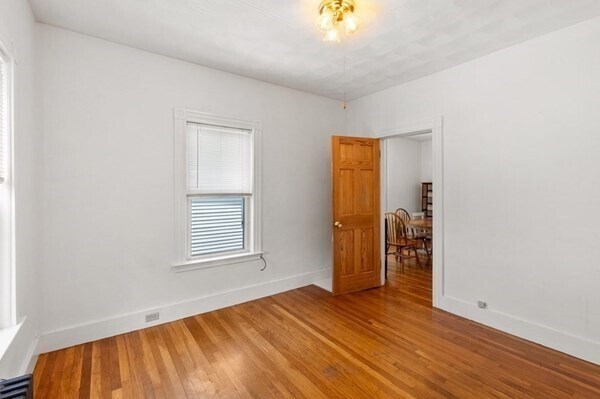 Foto del edificio - 21 Conwell St