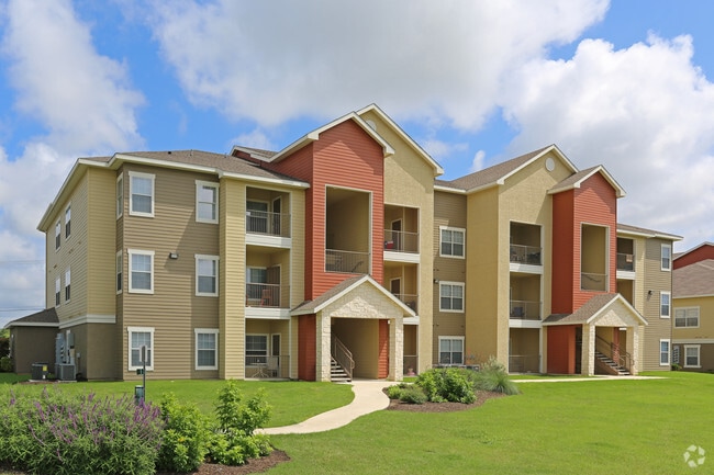 Building Photo - MAA Alamo Ranch