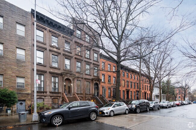 Foto del edificio - 408 Grand Ave