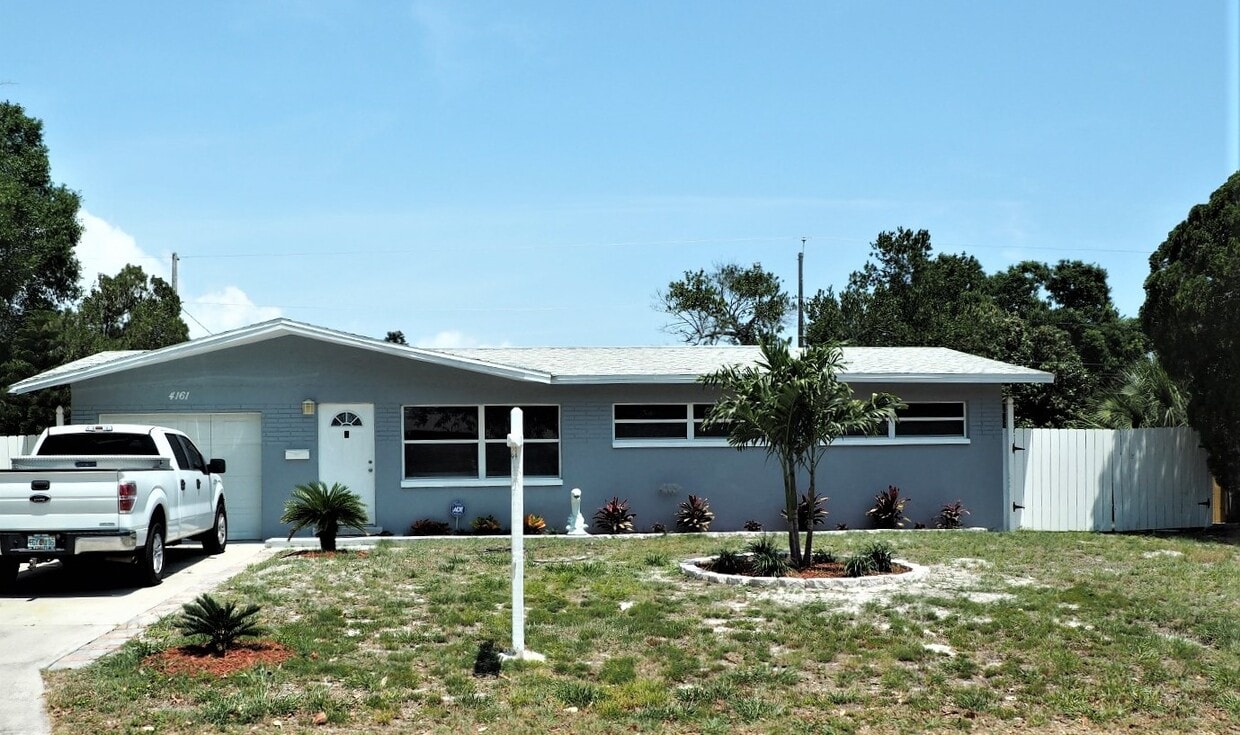 Photo - 4161 Barracuda Dr SE (Saint Petersburg, FL)