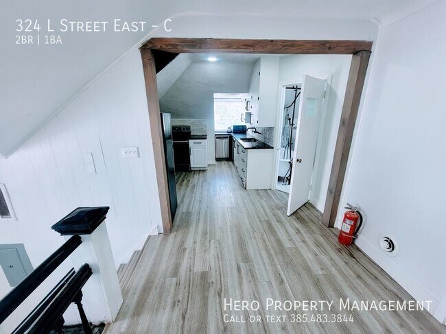 Foto del edificio - 324 L St E